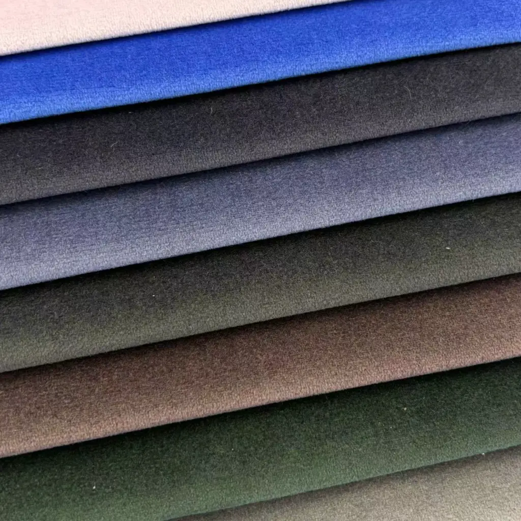 velvet-aleman-3.webp