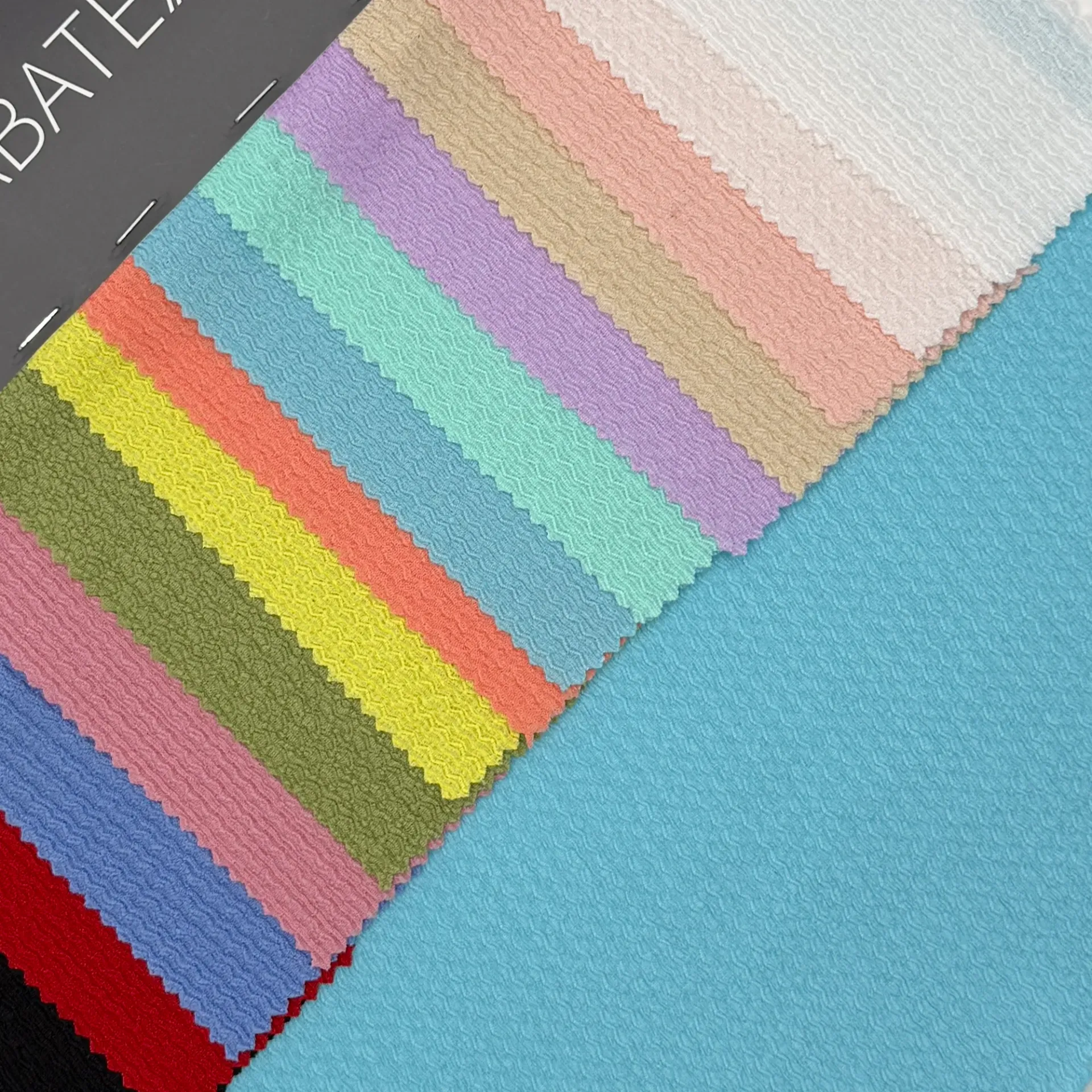 Wrinkled Stretch (Black)