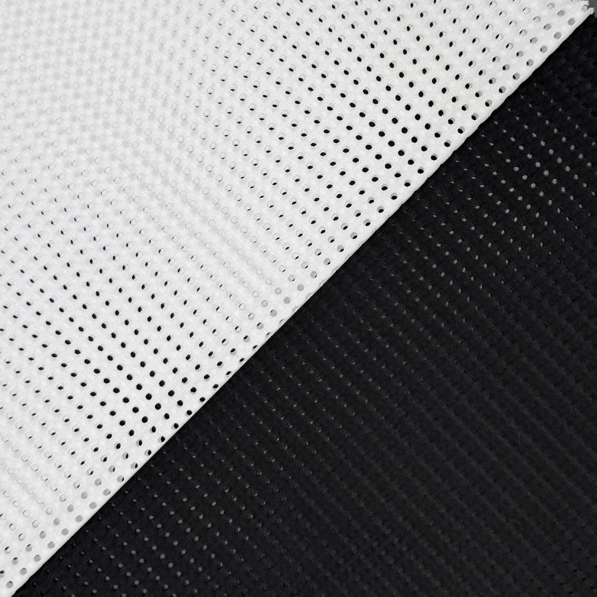 Luxxe Fishnet (Black)