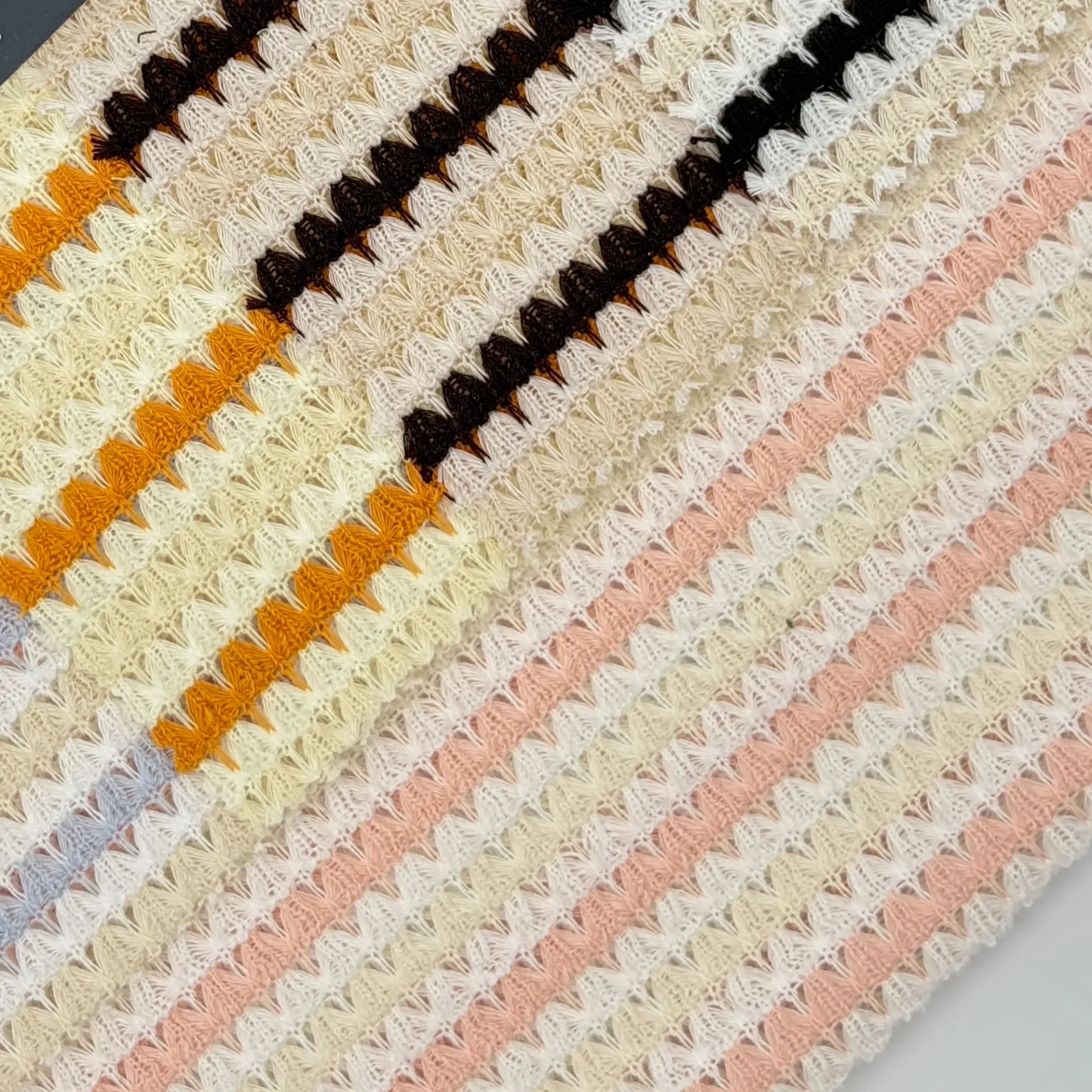 Cabana Crochet Stripe (Off White/Black)